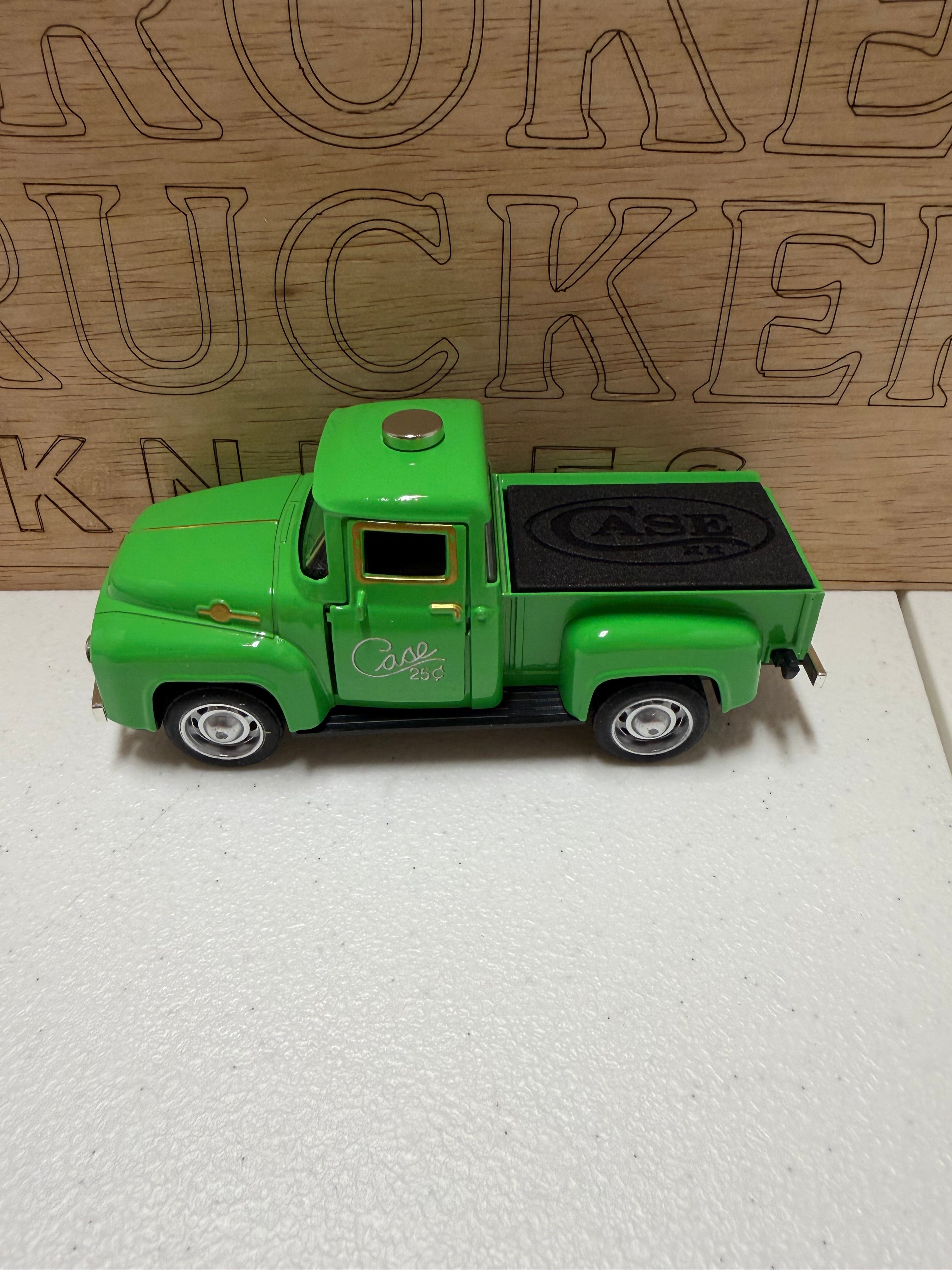 Green Case Knife Display Truck